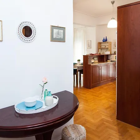 Anastasia Apts Athina アパート *